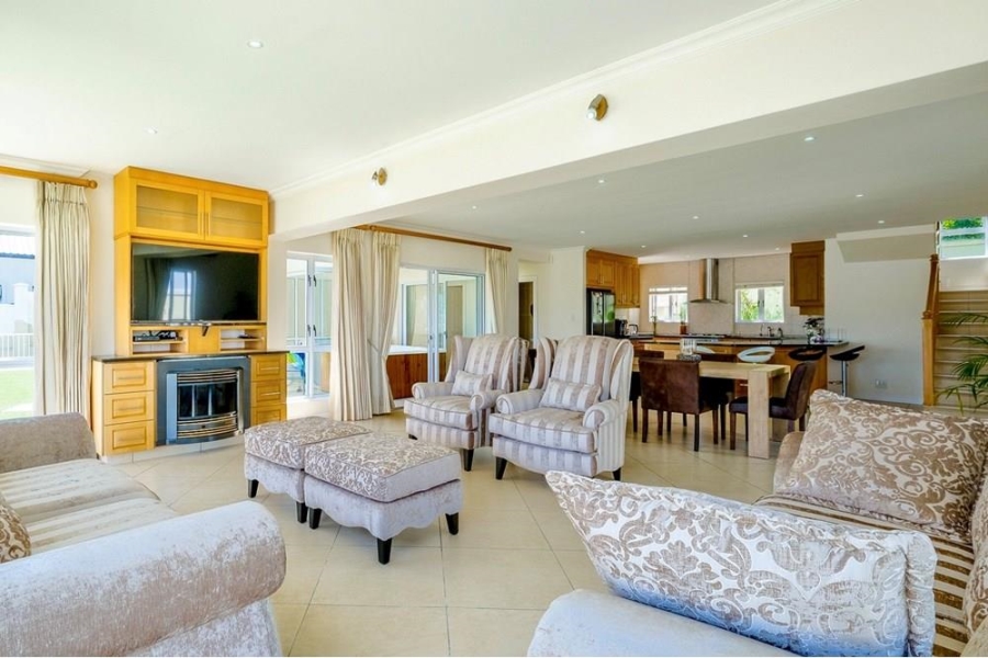 5 Bedroom Property for Sale in Kingswood Golf Estate Western Cape